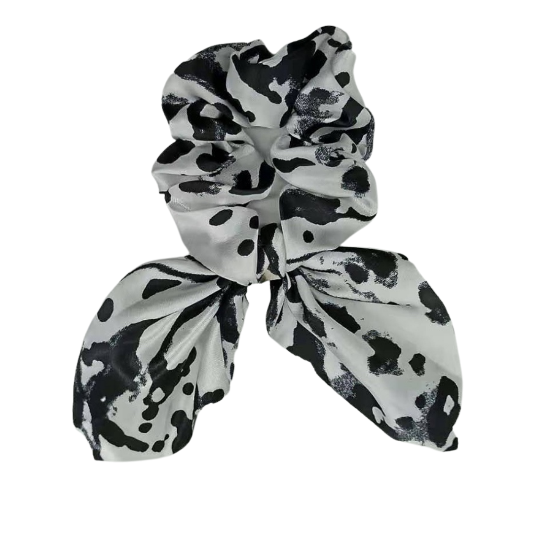 Mia Beauty Silk Scrunchie with removable tie in tie dye white black color